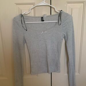 H&M Light Gray Long Sleeve Top